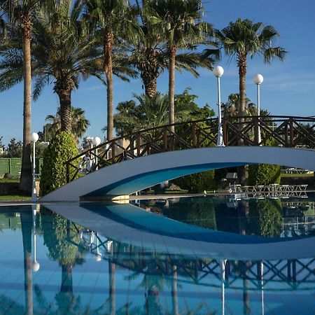 Aloe Hotel Paphos Exteriör bild