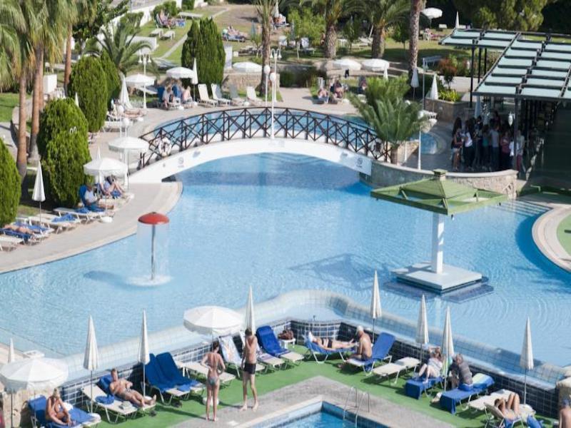 Aloe Hotel Paphos Exteriör bild