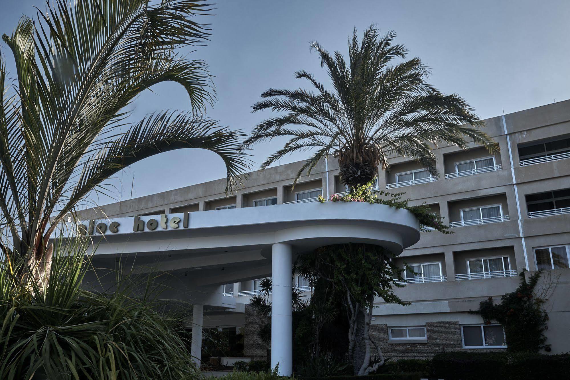 Aloe Hotel Paphos Exteriör bild